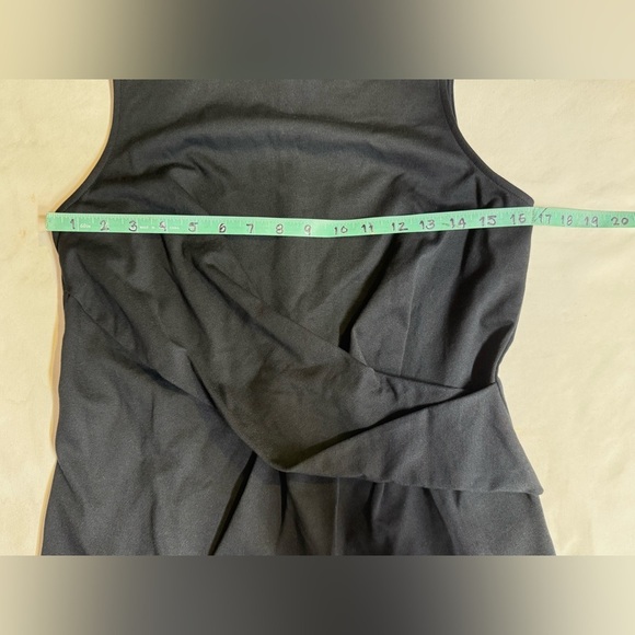 NORDSTROM RACK Black Asymmetrical twist front sleeveless Top size S - Picture 12 of 13